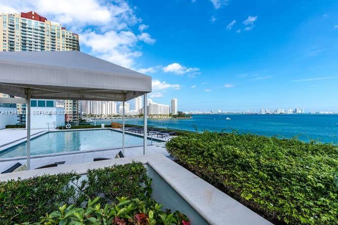 Building Photo - 1331 Brickell Bay Dr