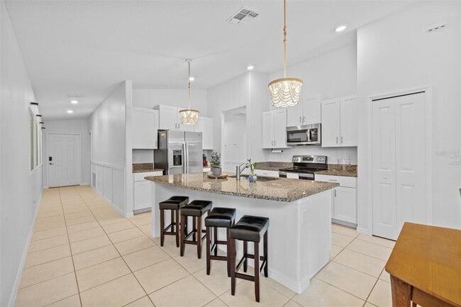 Building Photo - 5554 Blue Azure Dr