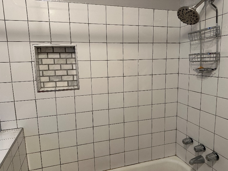 Building Photo - 4286 Leimert Blvd