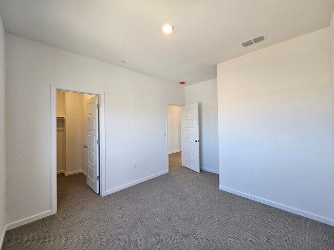 Building Photo - 7430 Chadbourne Wy