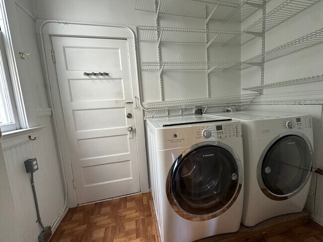 In-unit laundry room - 302 31st Ave