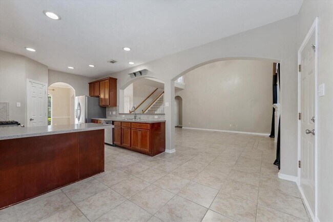 Building Photo - 21735 W Mulberry Field Cir