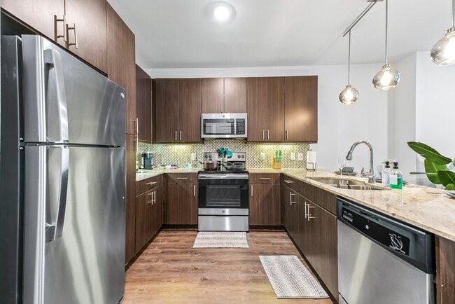 Building Photo - 2051 Wittington Pl