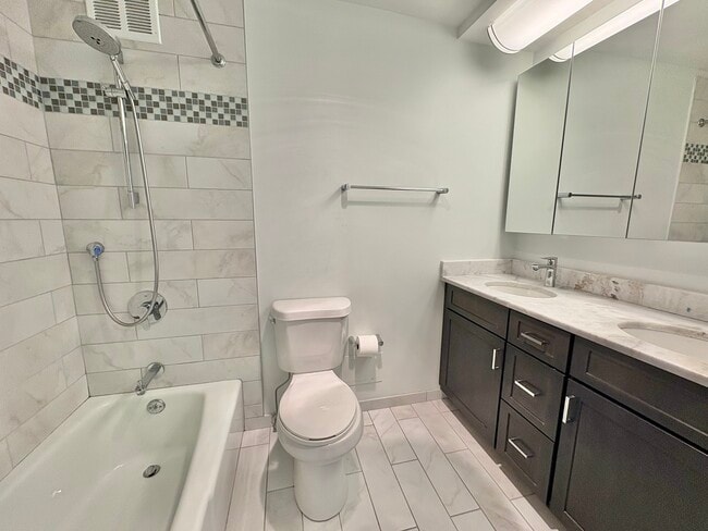 Building Photo - 155 N Harbor Dr