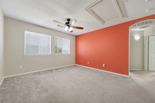 Building Photo - 12414 Montebello Manor Ln