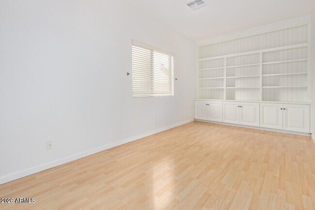 Building Photo - 4542 N 111th Dr