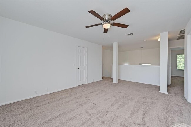 Building Photo - 480 Camelia Pkwy