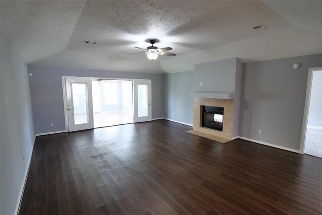 Building Photo - 16423 Quailynn Dr