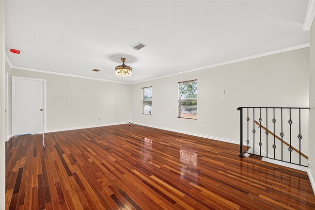 Building Photo - 20151 Pioneer Ridge Dr