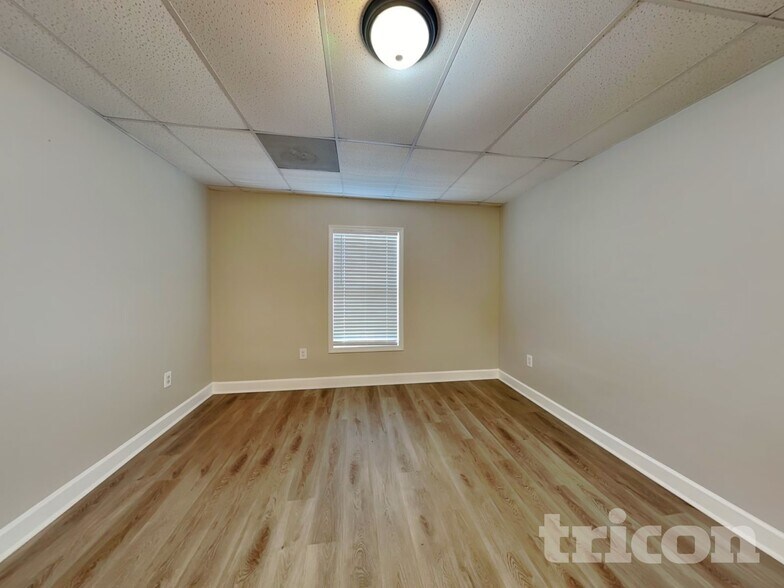 Building Photo - 2979 Rolling Ln