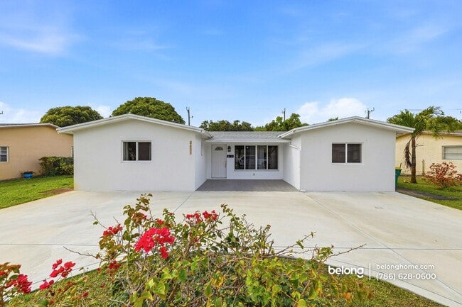 Building Photo - 2631 NW 47th Ave