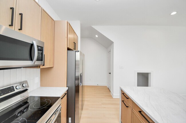 Building Photo - 4607 Gunter St