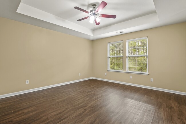 Building Photo - 363 Sanctuary Park Dr