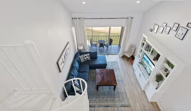 Building Photo - 12500 Melville Dr