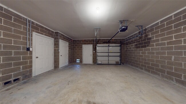 Building Photo - 1406 Veranda Mist