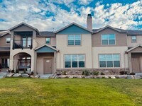 Building Photo - 4-Bedroom Herriman Townhome w/2-car Garage