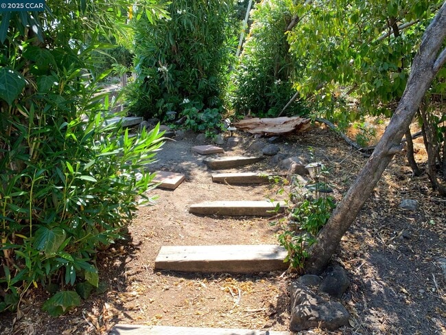 Building Photo - 1672 Terrace Rd