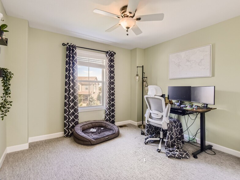 Building Photo - 664 Tiger Lily Way