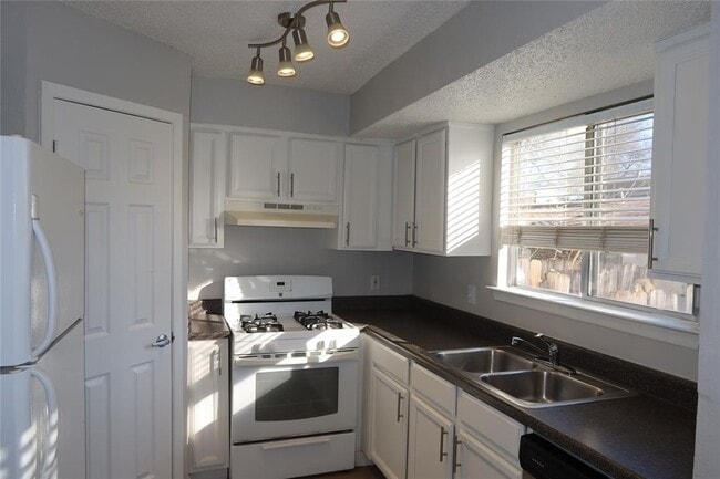 Building Photo - 2005 Glen Allen St