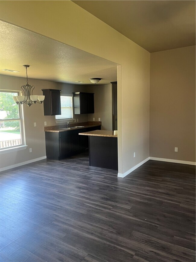 Building Photo - 3413 Knox Loop