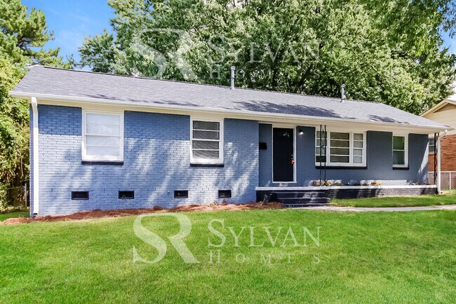 Building Photo - Lease today! No extra charge for contentme...
