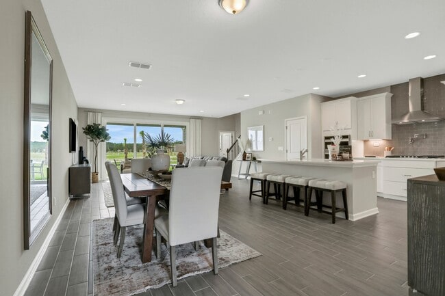 Building Photo - 823 Cherry Elm Dr