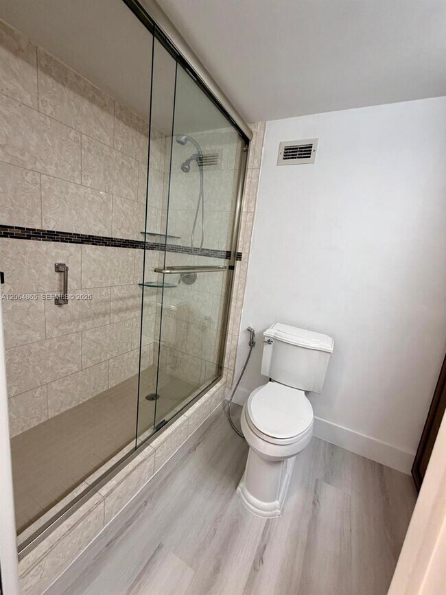 Building Photo - 3725 S Ocean Dr