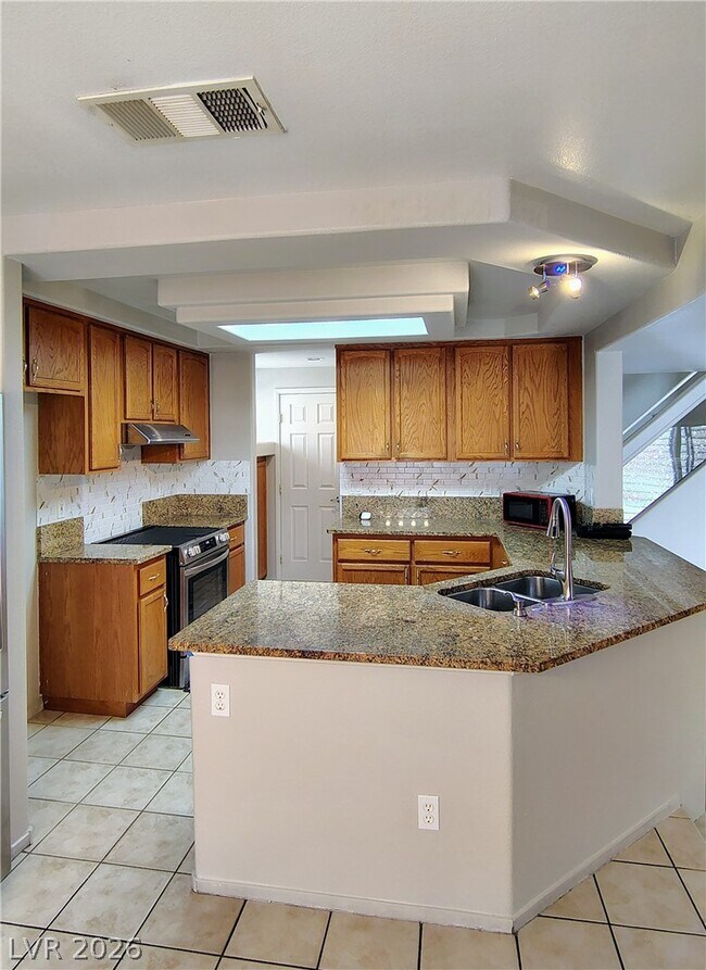 Building Photo - 10097 Flagstaff Butte Ave