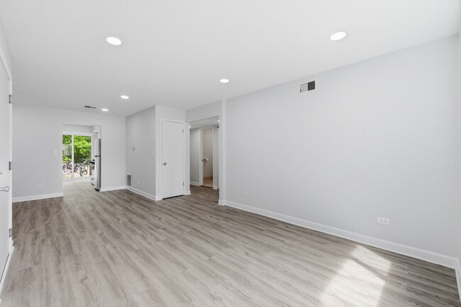 Building Photo - 224 E Rimini Ct