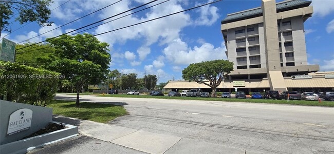 Building Photo - 9143 SW 77th Ave