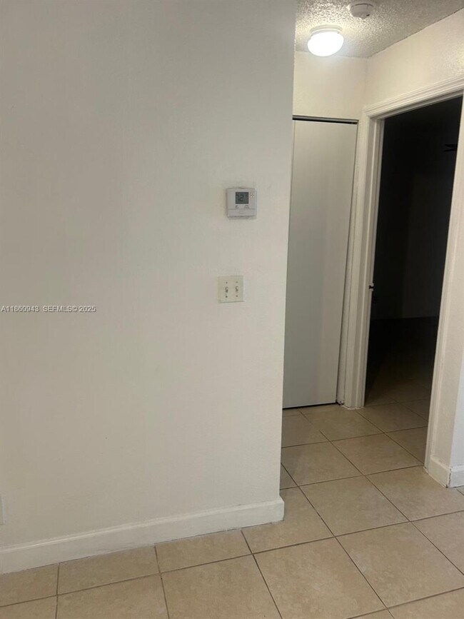 Building Photo - 3310 Pinewalk Dr N