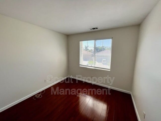Building Photo - 43180 Bassano Dr