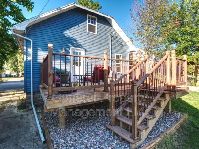Building Photo - Charming 4 Bedroom, 1 Bathroom Home For Rent