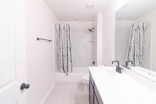 Building Photo - 1131 Aronia Ln