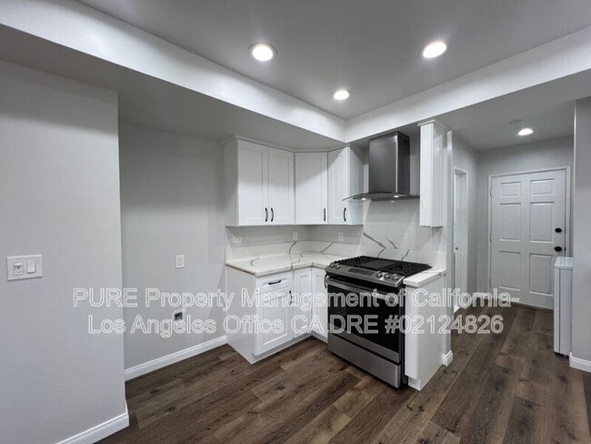 Building Photo - 3831 W 182nd St