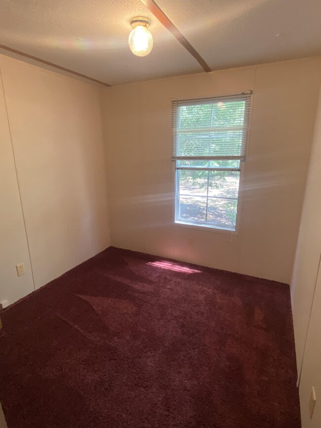 Building Photo - 2894 Lake Upchurch Dr