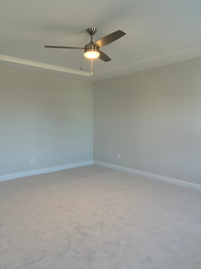 Building Photo - 2941 Ocean Sunrise Dr