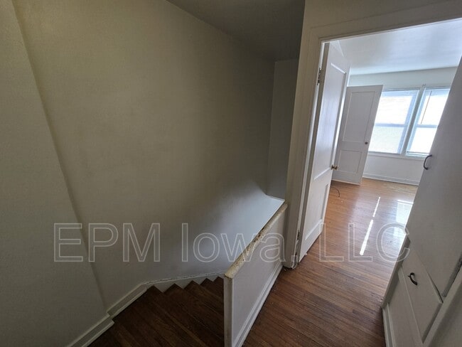 Building Photo - 251 Madison St