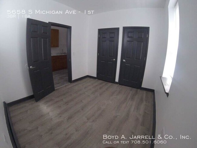 Building Photo - 5658 S Michigan Ave