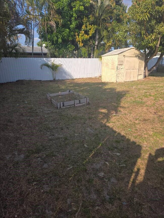 Building Photo - 7531 Polk St