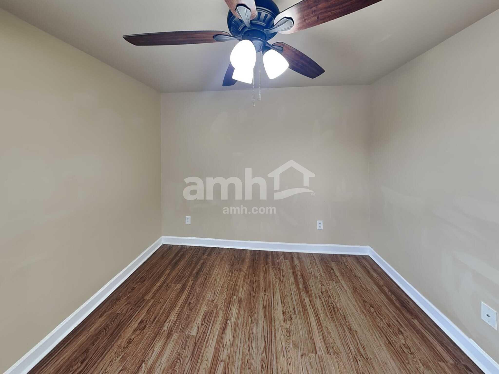 Building Photo - 3016 Sommette Dr