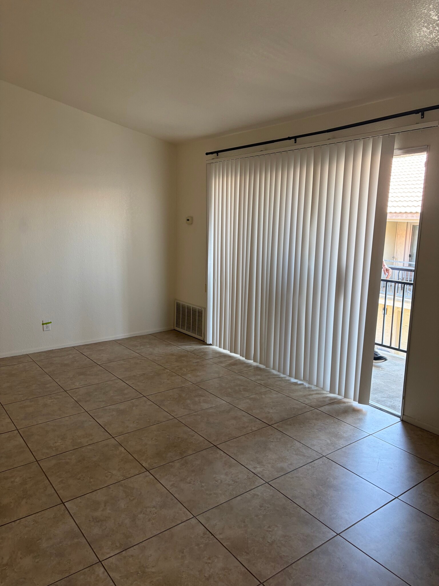 Building Photo - 74549 Sagebrush Dr