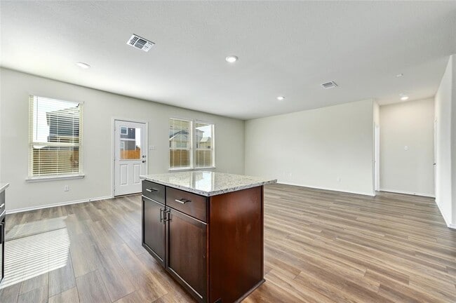 Building Photo - 132 Janice Rd