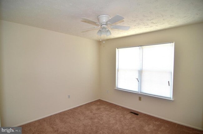 Building Photo - 2165 Freemantle Ct