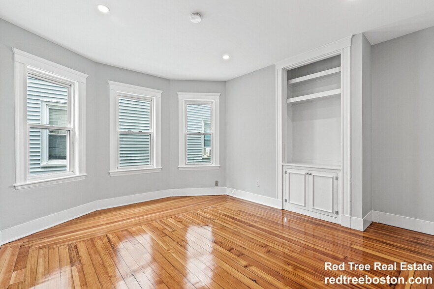 Building Photo - 79 Pleasant St