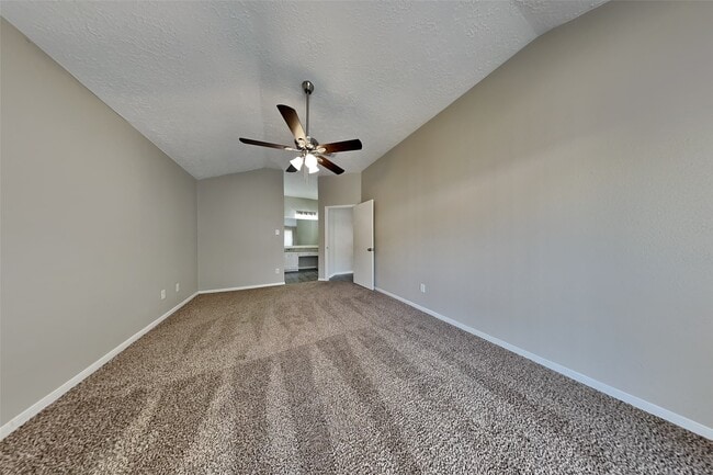 Building Photo - 10542 Waving Fields Dr