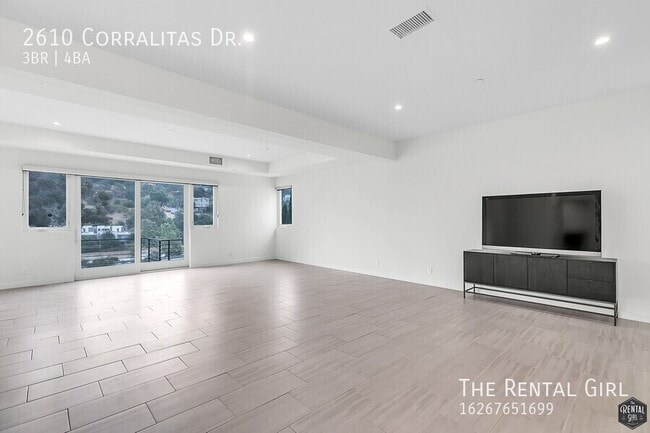 Building Photo - 2610 Corralitas Dr