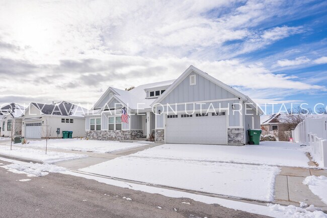Building Photo - 472 S 230 W