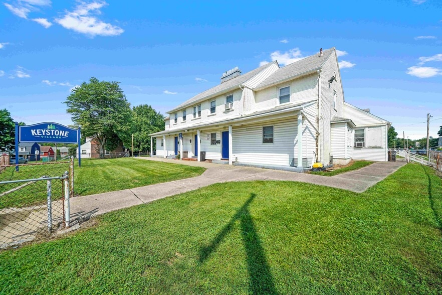 Building Photo - Keystone  Apartments