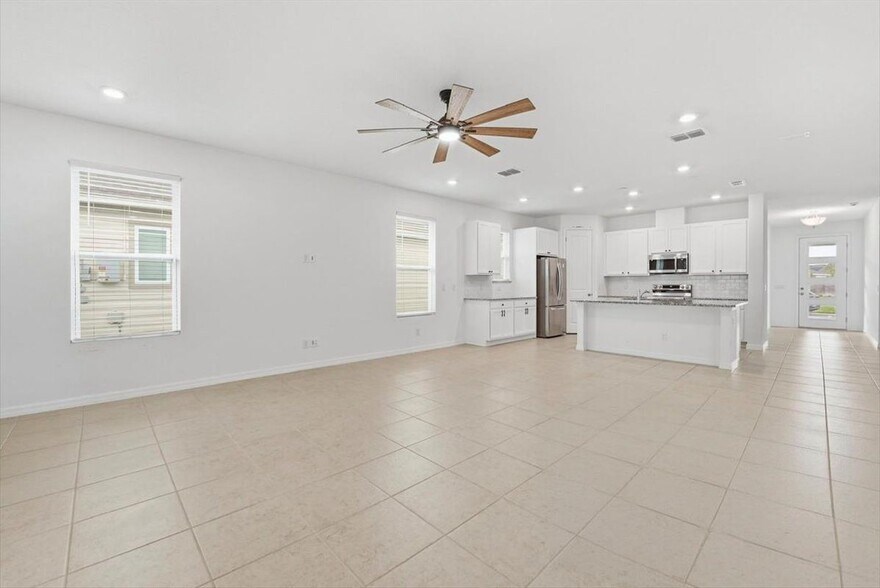 Building Photo - 6550 Barnstorm Wy